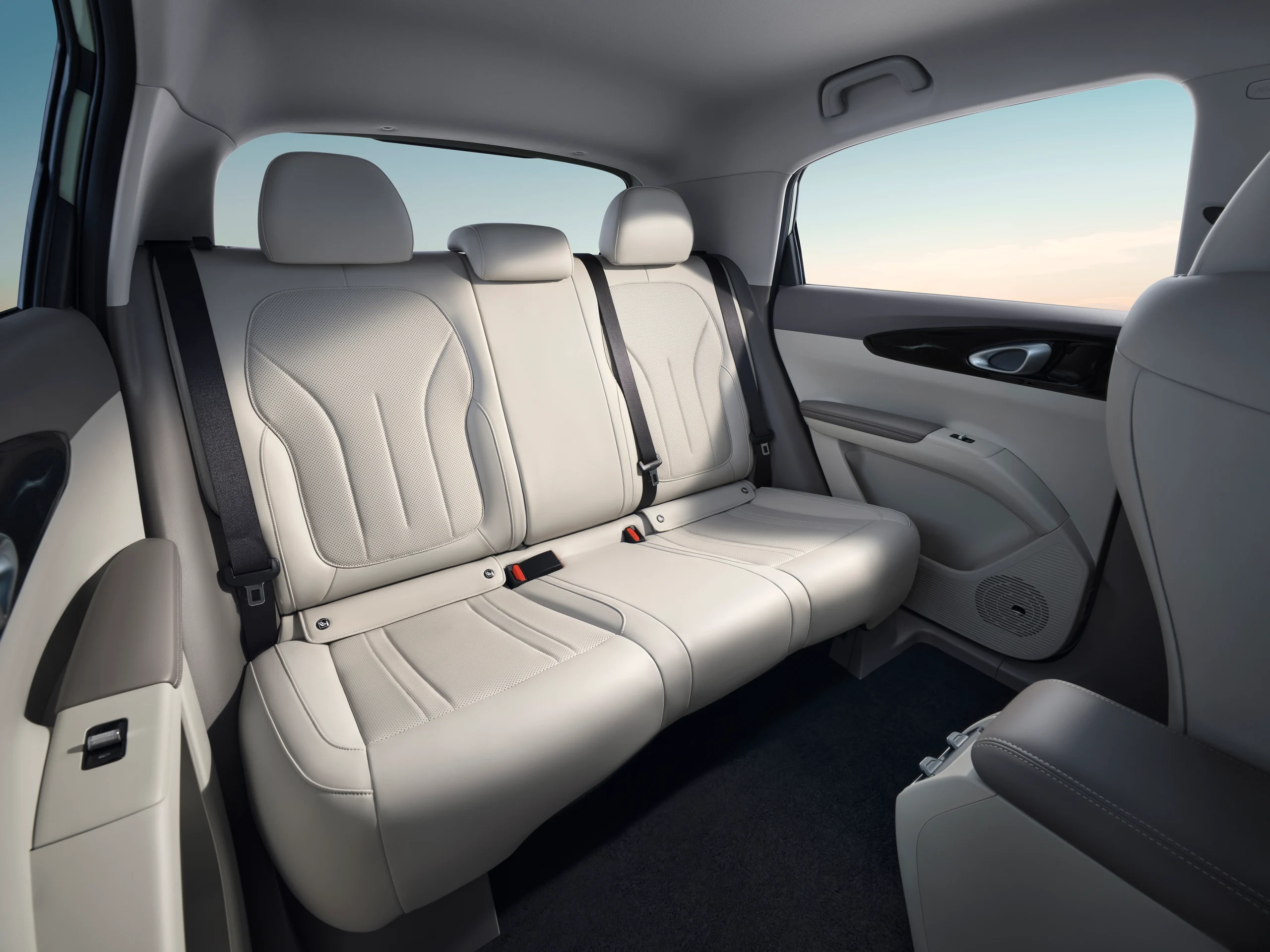 GEELY E2 8 GEELY E2 hátsó ülések