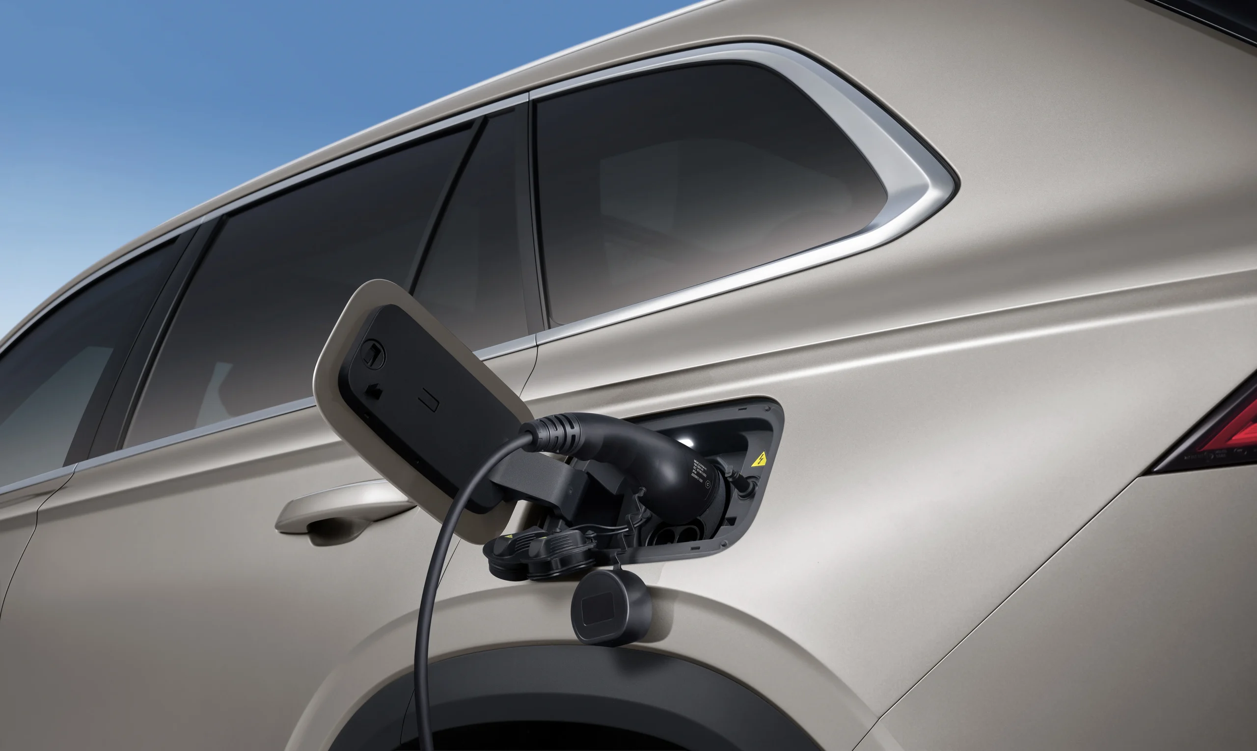 GEELY MONJARO EM-i 7 ERGONOMIKUS KIALAKÍTÁS Minden részlet a praktikumot és kényelmet képviseli